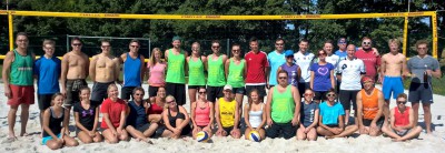 Die Teilnehmer des Beachvolleyball Quattro Mixed Turniers am 12.09.2015