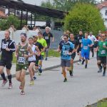 Das Läuferfeld in der Bahnhofstraße.